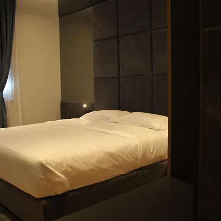 Hotel-Vh Preshevë エクステリア 写真
